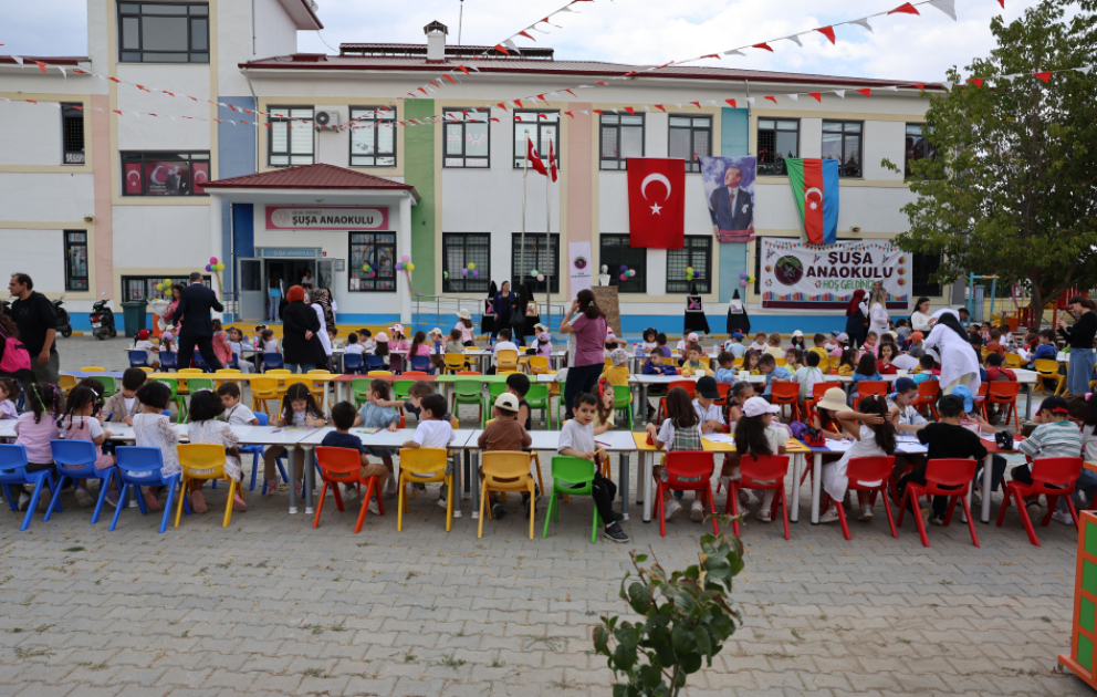 İğdırda “Şuşa” uşaq bağçasında “Xarıbülbül” rəngləmə müsabiqəsi keçirilib VİDEO
