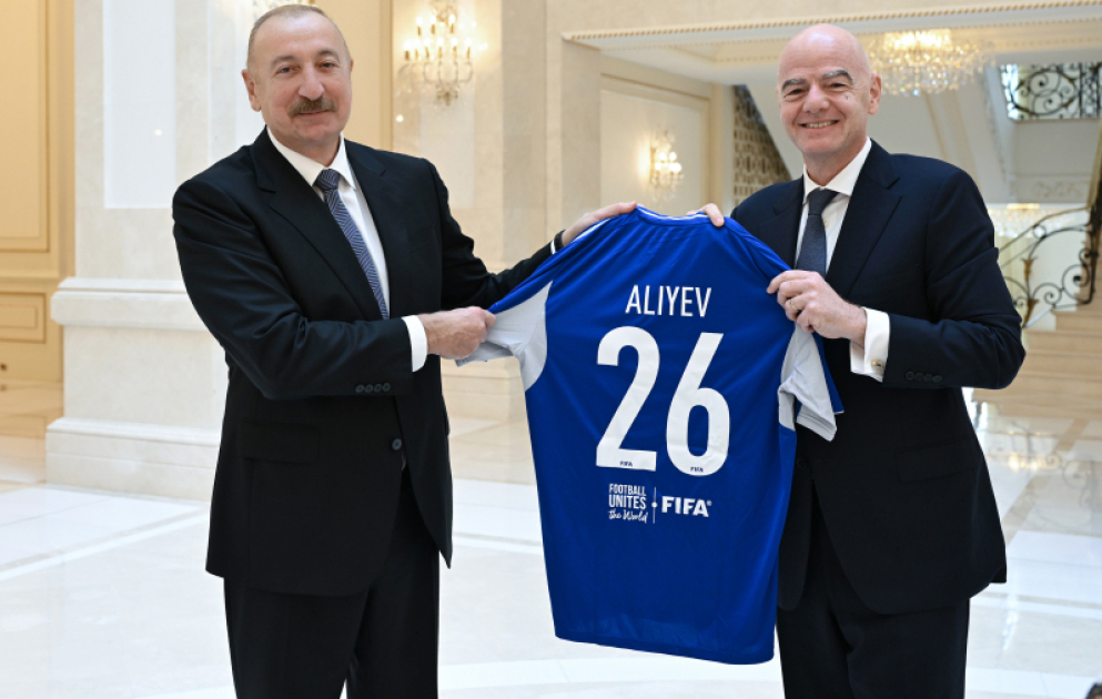 President Ilham Aliyev received FIFA President VIDEO