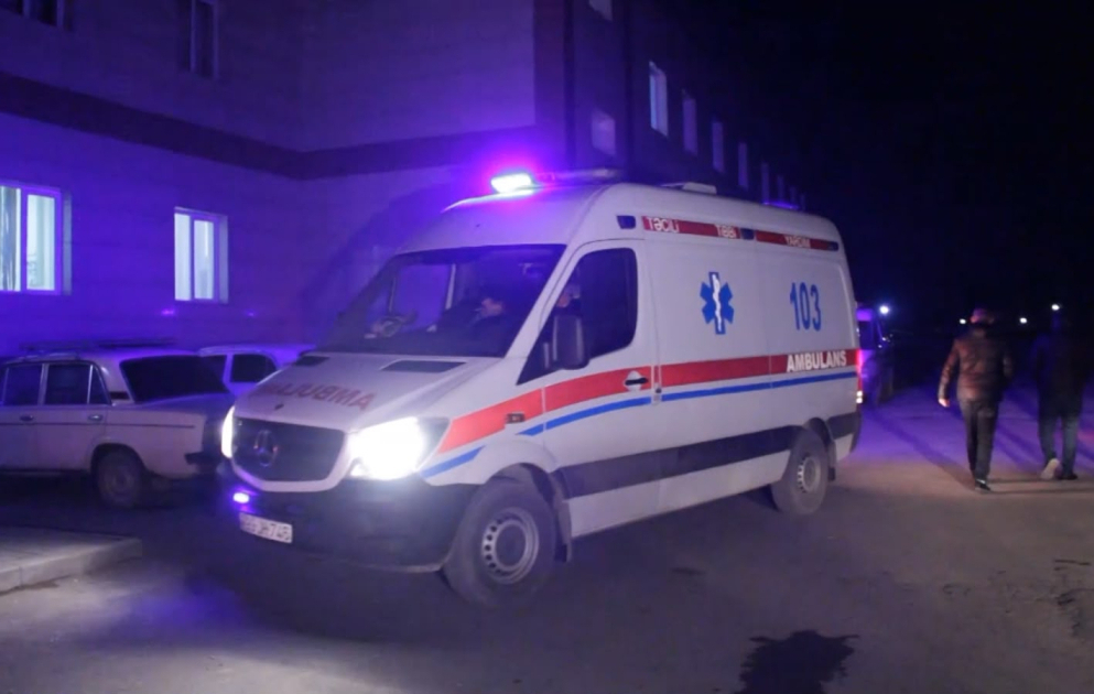 Kürdəmirdə 91 nəfərin zəhərlənmə şübhəsi ilə xəstəxanaya hospitalizasiya olunduğu açıqlanıb, araşdırma aparılır – YENİLƏNİB 2 VİDEO