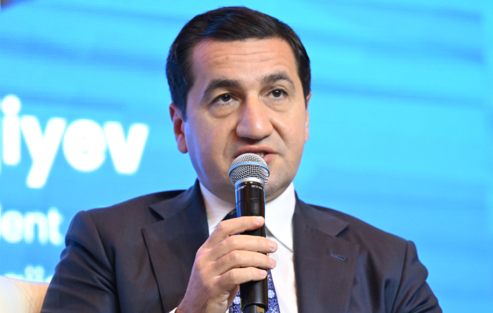Hikmət Hacıyev: Ermənistan Konstitusiyasındakı müvafiq müddəanın dəyişdirilməsi prosesə müsbət təsir edəcək VİDEO