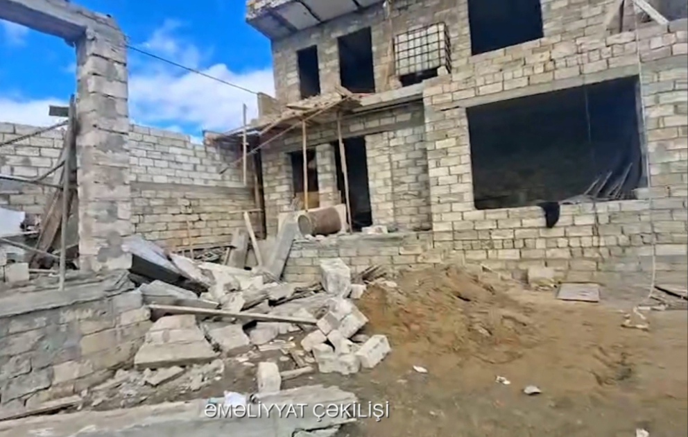 Bahar qəsəbəsində fərdi yaşayış evində uçqun baş verib, bir nəfər ölüb VİDEO