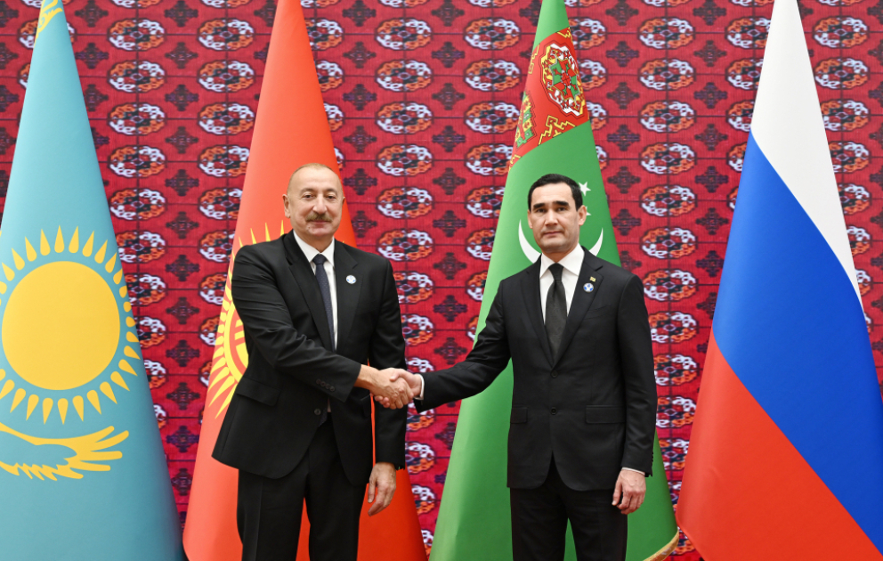 Prezident İlham Əliyev MDB Dövlət Başçıları Şurasının iclasında iştirak etmək üçün “Avaza” Kompleksinə gəlib YENİLƏNİB VİDEO