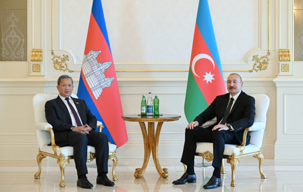 President of Azerbaijan Ilham Aliyev held limited-format meeting with Prime Minister of Cambodia VIDEO