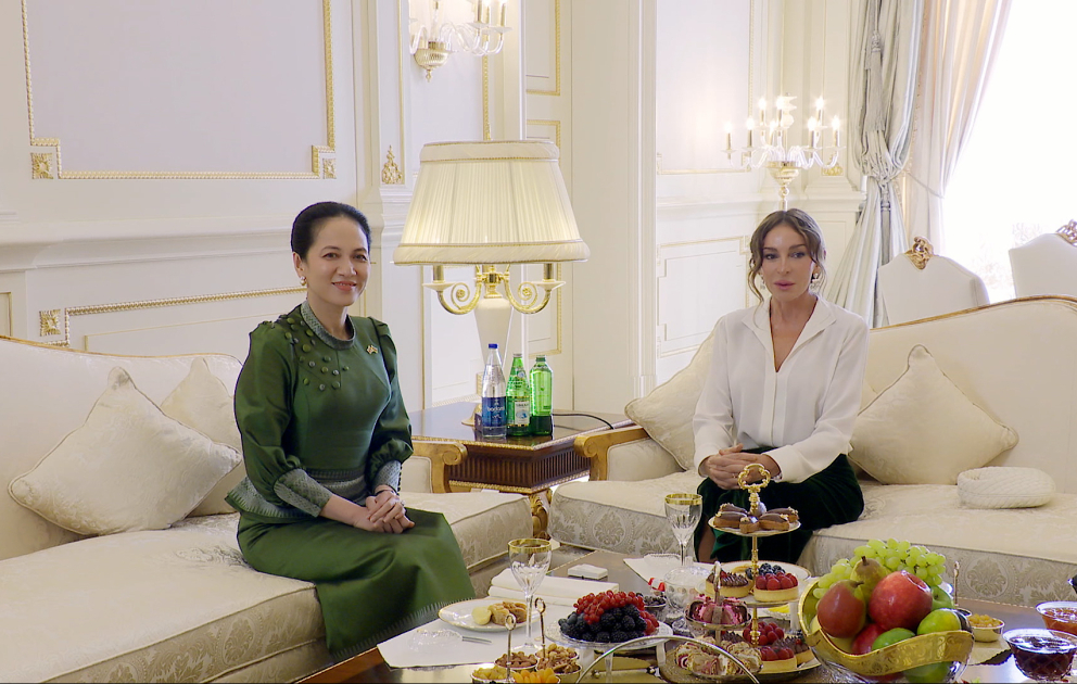 First Ladies of Azerbaijan and Cambodia met VIDEO