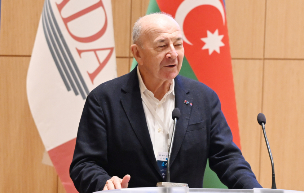 Erol Qelenbe: Hər bir texnologiya cəmiyyətə təsir etdikcə müxtəlif əlavə təsirləri meydana çıxır VİDEO