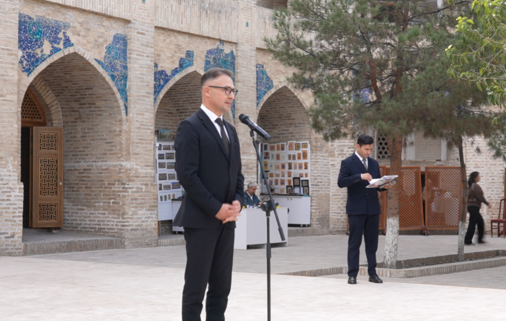 Buxarada qardaşlıq nəğmələri: İki ölkə sənətçilərindən möhtəşəm konsert VİDEO