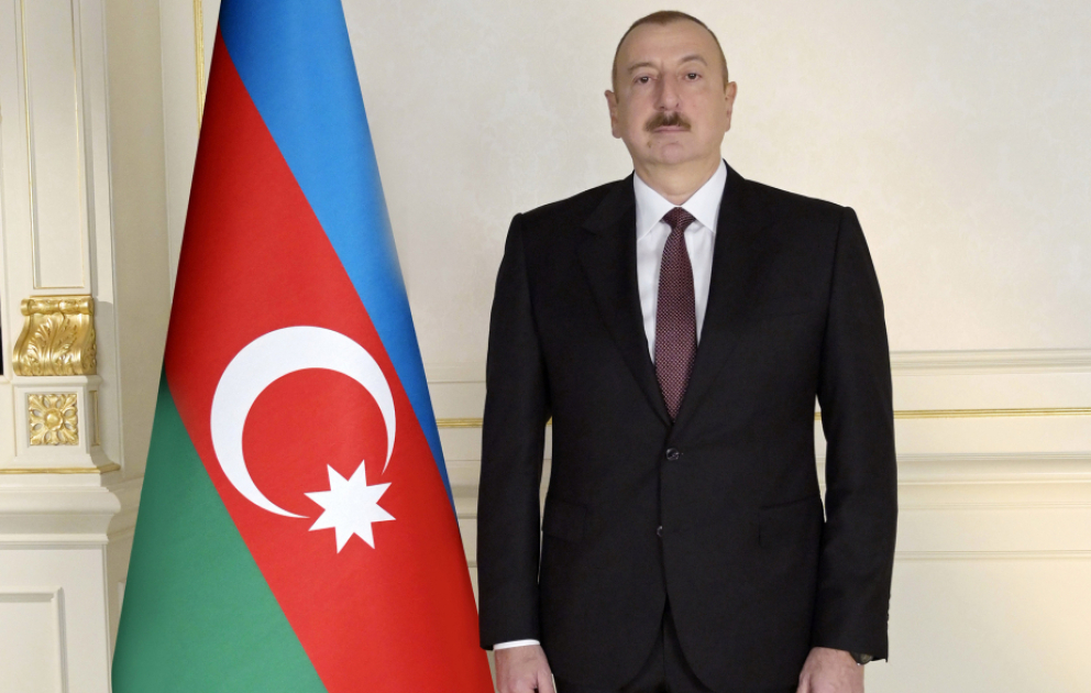 Video zur Eröffnung der Transkaspischen Glasfaser-Kabelverbindung auf Social-Media-Konten von Präsident Ilham Aliyev veröffentlicht