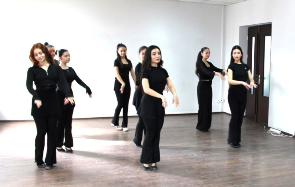 Gürcüstanda milli musiqi və rəqslərimizi təbliğ edən “Ceyran” rəqs ansamblı - REPORTAJ VİDEO