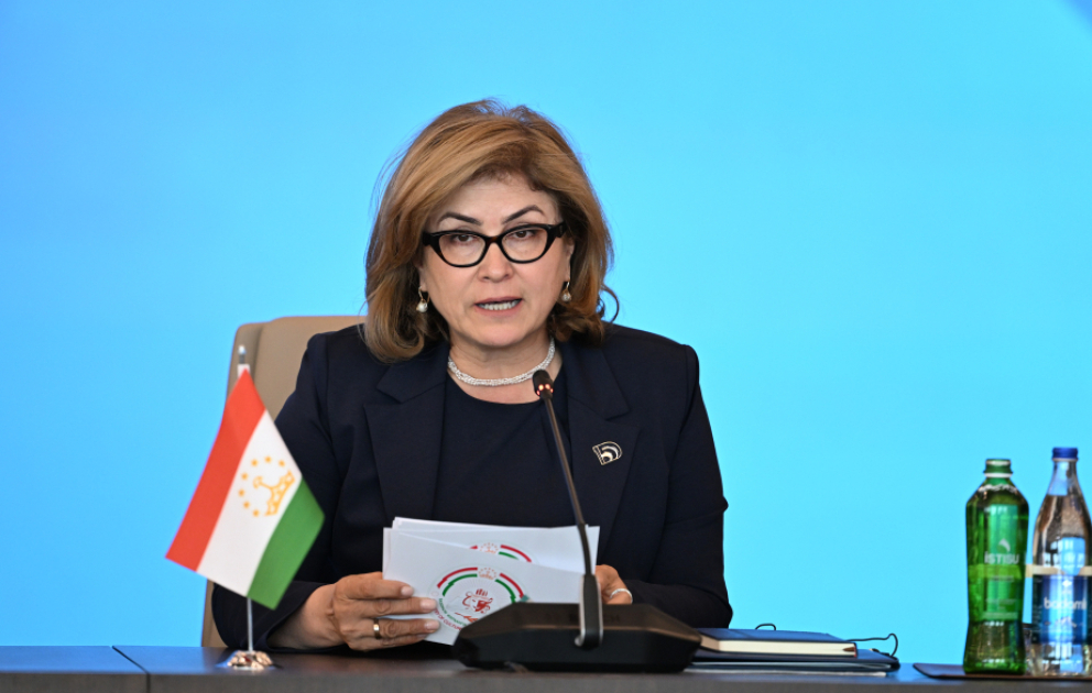 Tacikistanın mədəniyyət naziri: Süni intellekt dillərin inkişafına və mədəni irsin qorunmasına xidmət etməlidir VİDEO