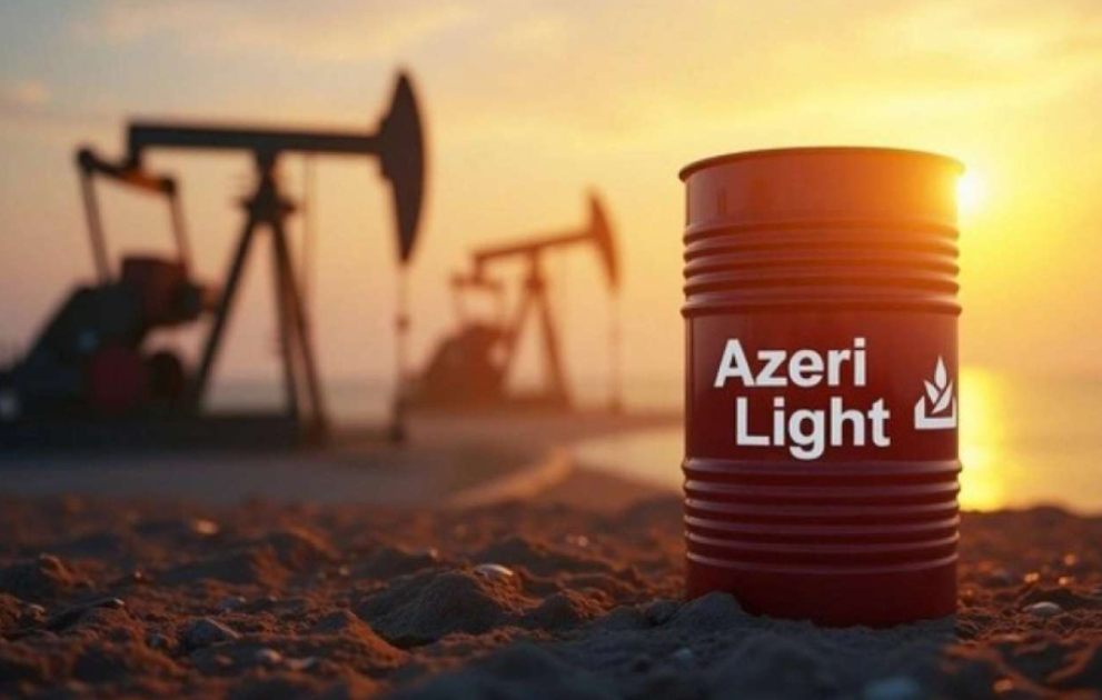 Азербайджанская нефть торгуется за 122 доллара
